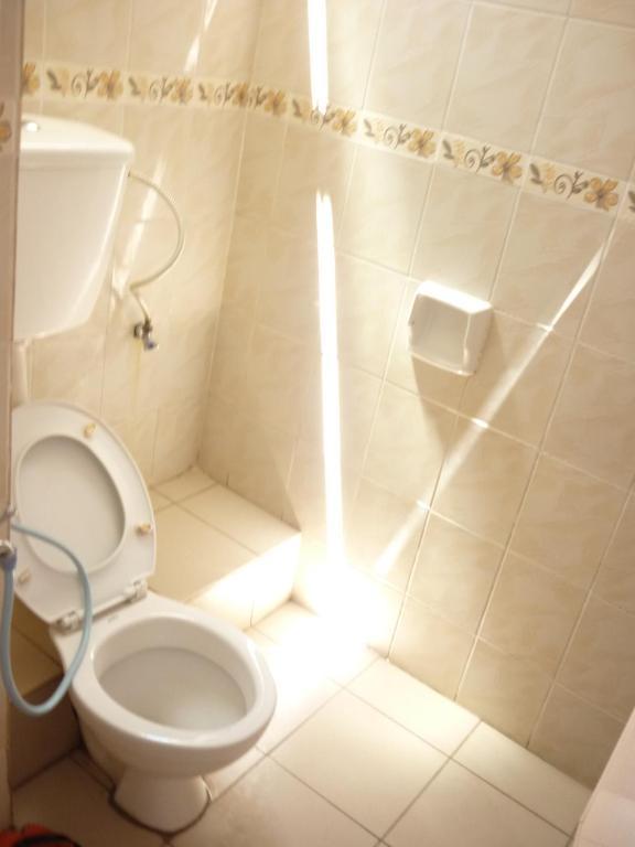 A&J Budget Hotel كوتا كينابالو المظهر الخارجي الصورة