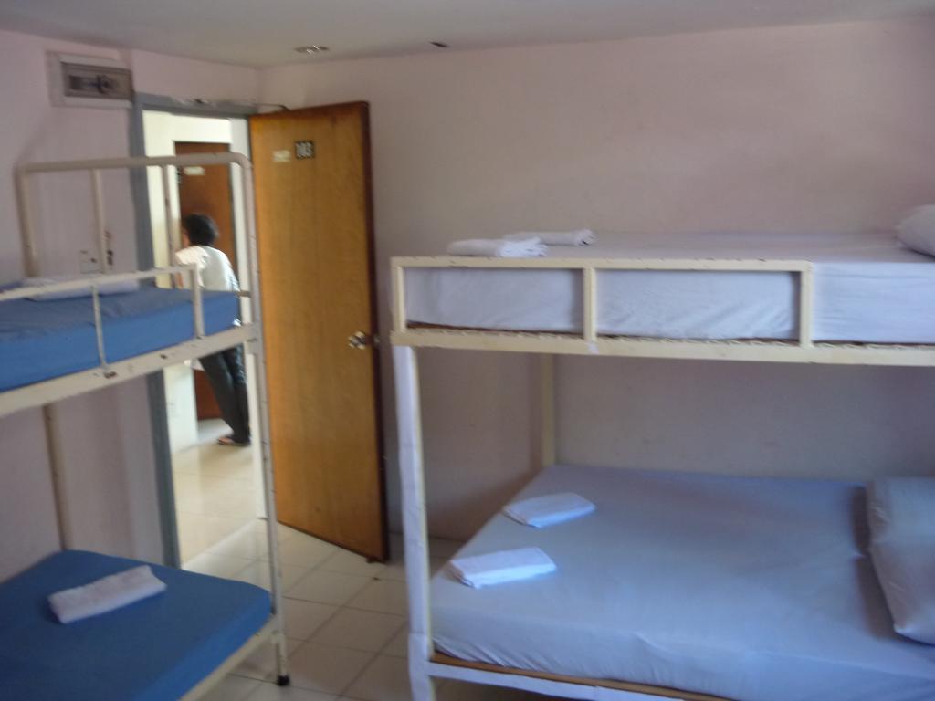 A&J Budget Hotel كوتا كينابالو المظهر الخارجي الصورة